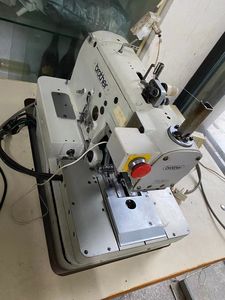 Tondeuse automatique pour ordinateur de seconde main 7000DD-303A machine à coudre originale bon état bon prix vente à chaud dans le monde - Product Image 4