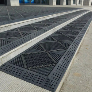<span class=keywords><strong>Tapis</strong></span> d'<span class=keywords><strong>escalier</strong></span> <span class=keywords><strong>antidérapant</strong></span> modulaire d'<span class=keywords><strong>extérieur</strong></span> <span class=keywords><strong>Tapis</strong></span> de marches d'<span class=keywords><strong>escalier</strong></span> <span class=keywords><strong>antidérapant</strong></span> avec poils pouvant enlever la neige - Product Image 1