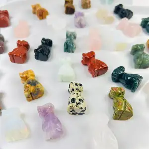 Wholesale Dogs Small Natural Healing Stone Animal Hand Carved Figurine Delicate Crystal Dog Carving