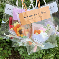 Nouveau mini bouquet de fleurs tricotées, fleurs éternelles, fleurs artificielles, petit cadeau pour la fête des femmes, anniversaire, compagnon de compagnie