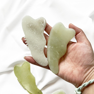 Visage Guasha Pierre 100% Naturel Xiuyan Vert Jade Peigne pour Outil De Levage Du Visage Tête <span class=keywords><strong>Massage</strong></span> Thérapie Soulager La Tension Du Cuir Chevelu - Product Image 4