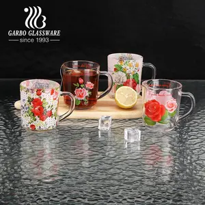 Clásico logotipo personalizado impresión taza de agua de vidrio té beber vaso tazas conjunto flor calcomanía vaso de vidrio con asa