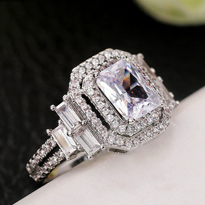 Anello Quadrato Elegante da Donna per Feste, Matrimoni, Anniversari, Accessorio da Mano, Regalo - Product Image 3