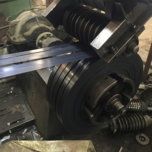 Hot nhúng mạ kẽm Dải nướng màu xanh Tempered thép đóng đai q195 Q235 sơn màu đen recoiling cáp có thể điều chỉnh Armor dây đeo - Product Image 3