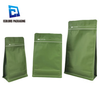 Pochettes d'emballage à fond plat vert mat de qualité alimentaire étanche à l'humidité en stock sac d'emballage de café en aluminium personnalisé avec valve