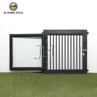 Fenêtre de grange équestre moderne JH avec grille en acier pour l'architecture des écuries