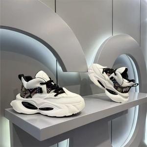 Zapatos juveniles de moda, casuales, antideslizantes y duraderos, de talla pequeña, con suela gruesa, ideales para el mercado de nicho de los adolescentes. - Product Image 4