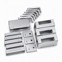 Boîtier de dispositif portable en métal usiné CNC de haute précision sur mesure, pièces de fraisage en aluminium argenté pour équipement électronique