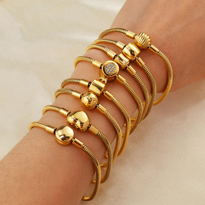 กำไลข้อมือปรับขนาดได้ |   สร้อยข้อมือสแตนเลสสตีลเคลือบ PVD 18K รูปหัวใจพร้อมหัวเข็มขัดทรงกลมสำหรับผู้หญิง เครื่องประดับ - Product Image 2