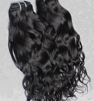 Cheveux humains non transformés faisceaux bouclés indiens tissage de cheveux bouclés indiens bruts extensions de paquets de cheveux bouclés indiens bruts