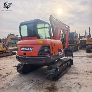 Mini-excavatrices d'occasion Doosan DX60 pour travaux de jardinage, d'agriculture et d'aménagement paysager, excavatrices sur chenilles d'occasion de 6 tonnes pour Doosan. - Product Image 3