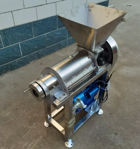 Sıcak satış endüstriyel Spiral ezilmiş meyve sıkacağı/portakal suyu sıkacağı/sebze vida ezilmiş suyu yapma makinesi