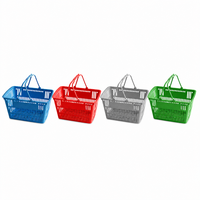 Chariot de courses durable de type boutique avec cadre tubulaire courbé argenté et panier en maille circulaire pour supermarché