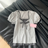 T-shirt coréen en coton à col en V, deux pièces, gris, à manches bouffantes et courtes, pour femme, nouvelle collection été 2026, élégant, amincissant et ajusté