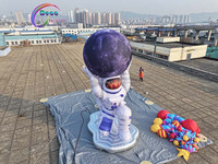 Décoration d'activité gonflable personnalisée en forme de dessin animé, astronaute gonflable à main, lune gonflable