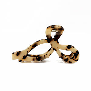 Pinza de Pelo con Diseño de Concha de Tortuga y Estampado de Leopardo, Acetato Unisex, Color Personalizable, Elegante, Forma de Lazo, Diseño Hueco, Venta al por Mayor - Product Image 4