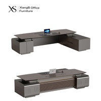 Bureau de direction moderne, luxueux, modulaire, écologique et ergonomique en bois pour PDG, directeur, patron