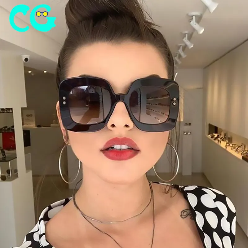 क्लासिक रेट्रो वर्ग M-गर्दन धूप का चश्मा फैशन डिजाइन सेक्सी तेंदुए-प्रिंट महिलाओं के धूप का चश्मा