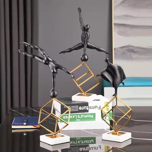 Decorazioni per la casa moderne decorazioni in resina in metallo ginnastica figura craft home desktop decoration per <span class=keywords><strong>soggiorno</strong></span> - Product Image 2
