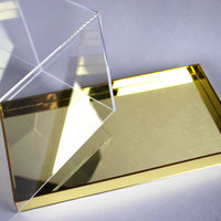 Boîte de présentation en acrylique transparente personnalisée pour mariage, vente en gros, avec base miroir dorée pour gâteau, rose ou fleur