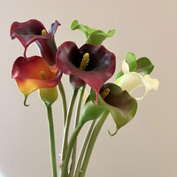 Fleur artificielle en PU Calla Lily H892 pour aménagement paysager, photographie, vente en gros, photographie de mariage, fleur hydratante faite à la main