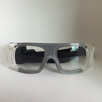 Lunettes de protection de sport multicolores pour le Nouvel An Lunettes de basket-ball et de football anti-collision avec soulagement de la myopie PC rouge