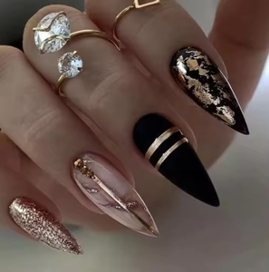 <span class=keywords><strong>Uñas</strong></span> postizas cuadradas <span class=keywords><strong>negras</strong></span> y doradas al por mayor, diseños de <span class=keywords><strong>uñas</strong></span> acrílicas brillantes <span class=keywords><strong>con</strong></span> lentejuelas - Product Image 5
