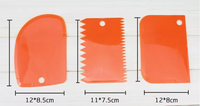 3 Pcs/set Set de grattoirs à crème en plastique pour la décoration de la crème Outils de coupe de gâteau