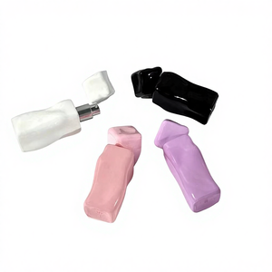 Botella de Perfume Portátil Recargable de Vidrio de 30 ml con Pulverizador, Tapa con Bomba y Rodillo, Colores Rosa/<span class=keywords><strong>Morado</strong></span>/Amarillo, Forma Cuadrada, MOQ de 100 Piezas - Product Image 2