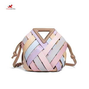 Bolsos de Mano Tipo Cubo de Alta Calidad para Mujer, Bolsos de Fiesta Tejidos de Piel Sintética, Bolsos de Noche Modernos, Venta al Por Mayor, Pedidos Mixtos - Product Image 1