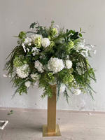 Boule de fleurs artificielles blanches et vertes style Monet, centre de table floral en soie blanc et vert pour mariage, événement ou décoration de fête