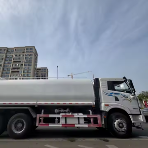 Camion à eau à roues motrices 6*4 d'occasion, pétrolier de fabrication chinoise avec pompe à eau pour chariot d'arrosage - Product Image 4