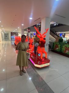 Nuevo y novedoso equipo de parque de atracciones de alta calidad, paseo en tren eléctrico sin rieles de ciervos a <span class=keywords><strong>la</strong></span> venta - Product Image 2