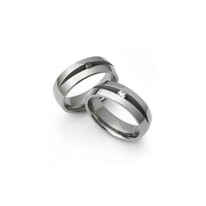 Usinage CNC Bijoux en titane Anneaux de mariage Hypoallergénique Léger Conceptions personnalisées pour les mariages modernes et les <span class=keywords><strong>occasions</strong></span> spéciales - Product Image 2