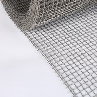 Panneau de clôture architectural en maille métallique ondulée à surface plane polie en acier inoxydable pour revêtement de façade et design intérieur