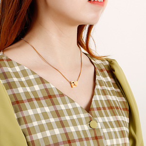 R.GEM. Véritable collier de lettres en forme de cœur plaqué or 18 carats Chaîne de corde en acier inoxydable pour les occasions d'anniversaire - Product Image 5