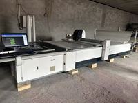 Machine de découpe multi-couches à couteau vibrant CNC avec table d'adsorption sous vide pour cuir, tissu, PU et toile