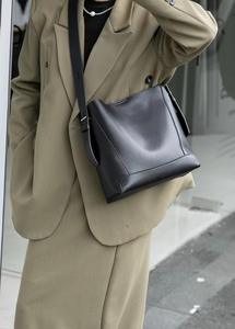 Sacs à main de luxe pour femmes en cuir véritable, design de marques célèbres, vente en gros OEM, tendance 2026 - Product Image 3
