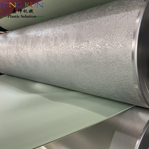 Máquina de láminas de mármol PVC Línea de extrusión de tablero Máquina de fabricación de pisos de hotel con laminación - Product Image 4