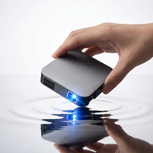 Meistverkaufter S200 Mini DLP-Projektor Android Smart Tragbarer 4K Heimkino-Beamer mit 2GB RAM und Integriertem Großem Akku - Product Image 1