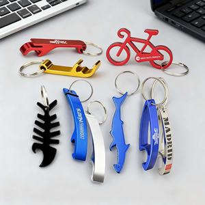 พวงกุญแจรูปปลาสีสันสดใสพร้อมโลโก้สั่งทำ วัสดุโลหะผสมสังกะสี ใช้เป็นที่เปิดขวดได้ เหมาะสำหรับเป็นของขวัญส่งเสริมการขาย - Product Image 1