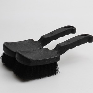 Brosse pour roues de voiture en matériau PP, outil de nettoyage pour moyeux de roues et tapis de sol - Product Image 3