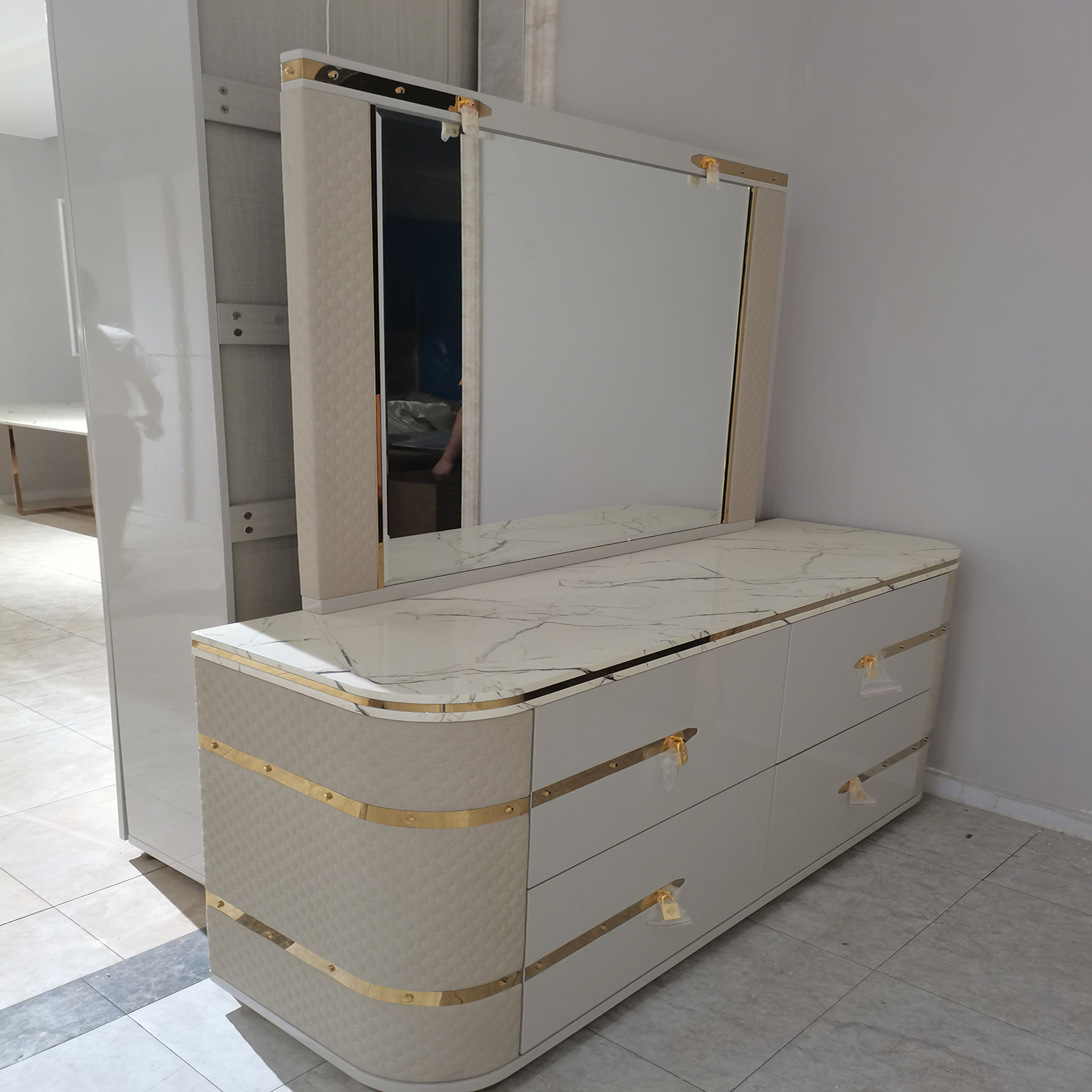 Luxury Console Cabinet - Gold Metal Decor & White Wood Frame Luxury Console Cabinet - Gold Metal Decor & White Wood Frame
