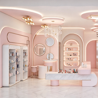 Vitrine de boutique en bois personnalisable de haute qualité Éclairage LED Meubles de design d'intérieur commercial pour vitrine de cosmétiques