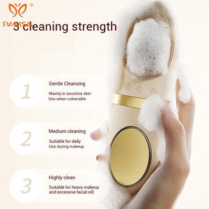 Appareil de nettoyage facial à ultrasons PAKISS – Brosse rotative électrique pour un nettoyage en profondeur des pores, exfoliant facial imperméable - Product Image 4
