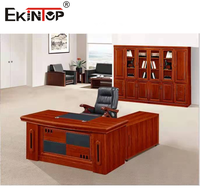 Meubles de bureau de style antique pour cadres