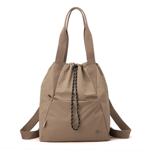 Mochila Universal Impermeable de Nailon con Forro de Poliéster y Cierre de Cremallera para Viajes al Aire Libre - Diseño Unisex - Product Image 3