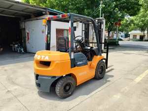Montacargas Usado de 2 Toneladas, Diésel, Fabricado en Japón, 20 Unidades | Montacargas de Combustión Interna con Certificación PVoC, CE, EAC y SASO - Product Image 3