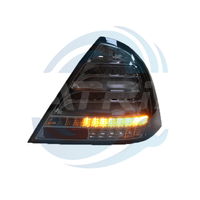 Convient pour Mercedes-Benz Classe C W203 (2000-2006) : Kit de rééquipement avec feux de jour LED, feux de freinage et clignotants séquentiels.