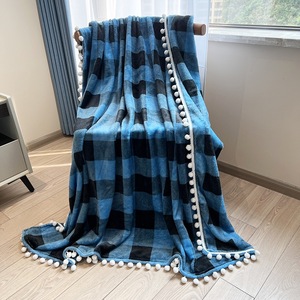Manta de franela Rosa ecológica con pompones bonitos, Mantas y mantas de felpa con pompones de colores personalizados para bebés, niños y adultos - Product Image 6